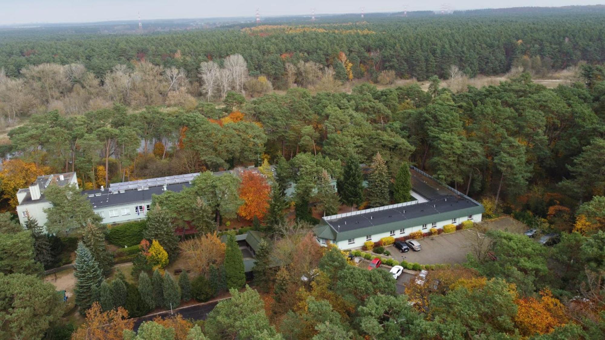 Lesny Osrodek Szkoleniowy W Puszczykowie Puszczykowo Exterior foto